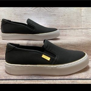 GBG Guess slip on sneaker